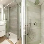 بيت للعطل Luxury Townhouse Golden With Garden Views & Garage