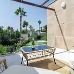 Luxury Townhouse Golden With Garden Views & Garage بيت للعطل ماربيا