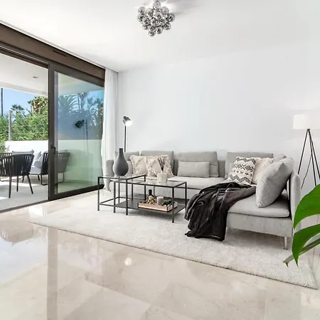 Luxury Townhouse Golden With Garden Views & Garage * ماربيا